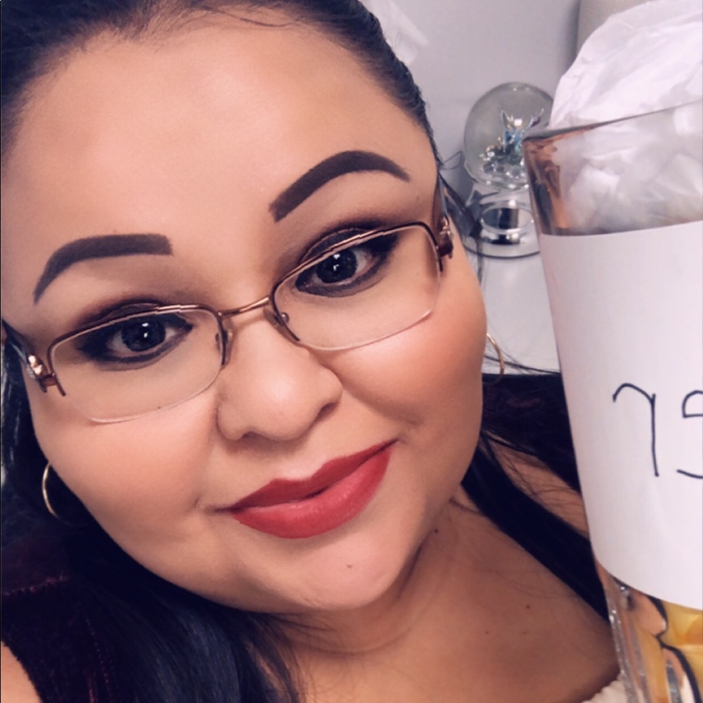 Meet your Posher, Tamara